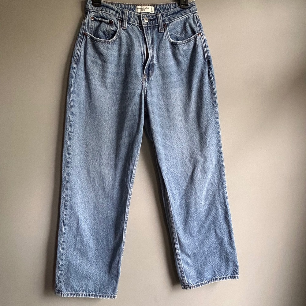 Abercrombie & Fitch Curve Love The Loose High Rise Jeans Blue Size 27/4S